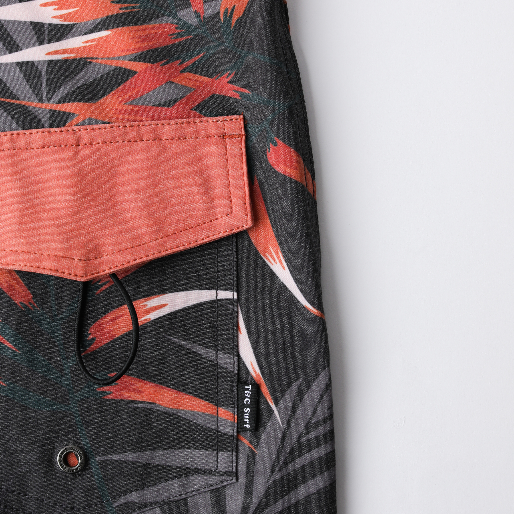 Dark Tropics Trunk