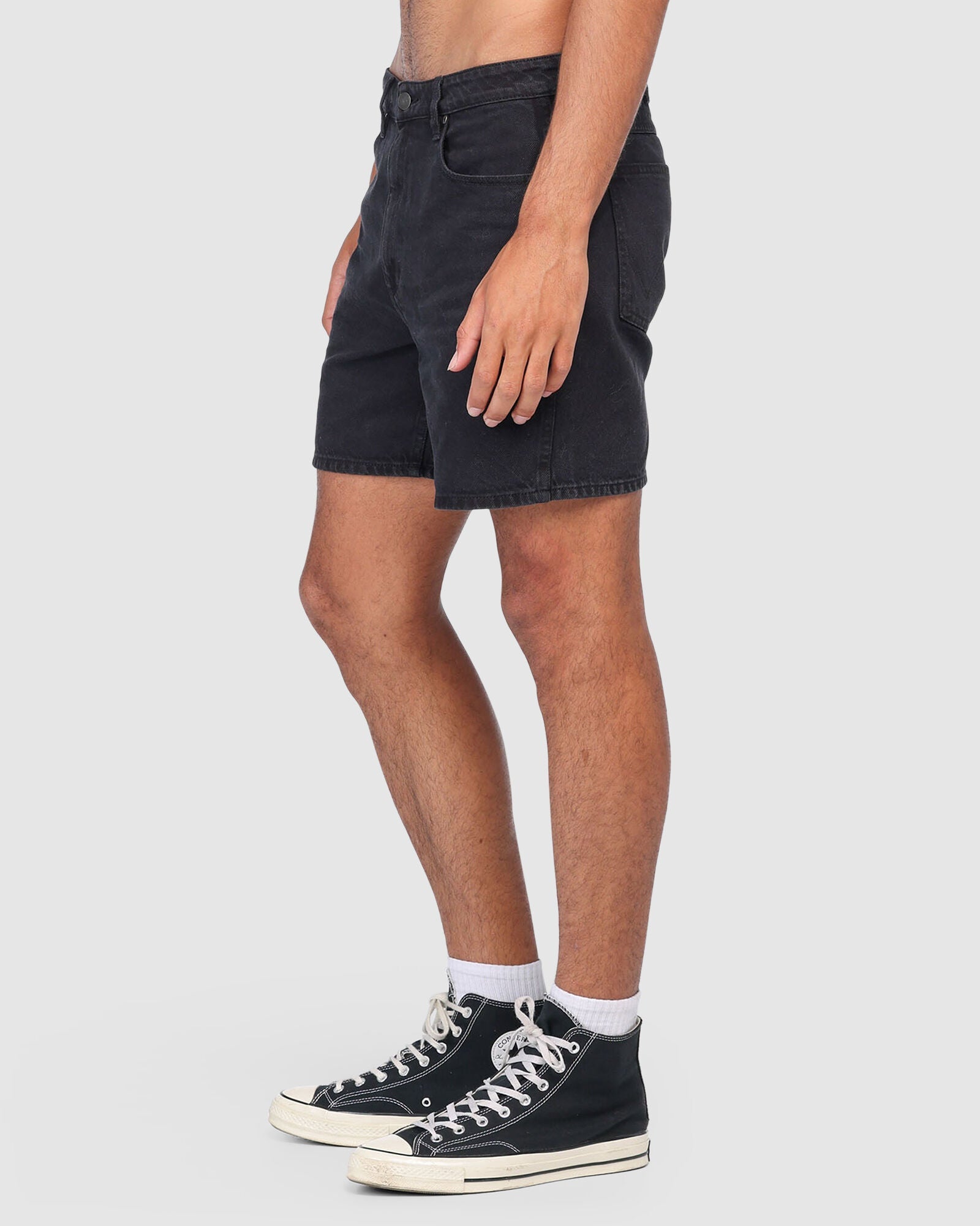 Eazy Straight Short